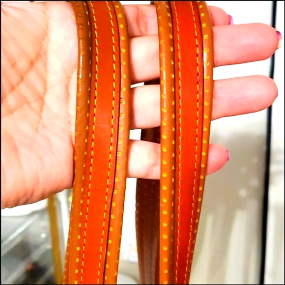 NWOT DOONEY & BOURKE CABRIO LEATHER DOT SHOULDER BAG - Picture 12 of 17